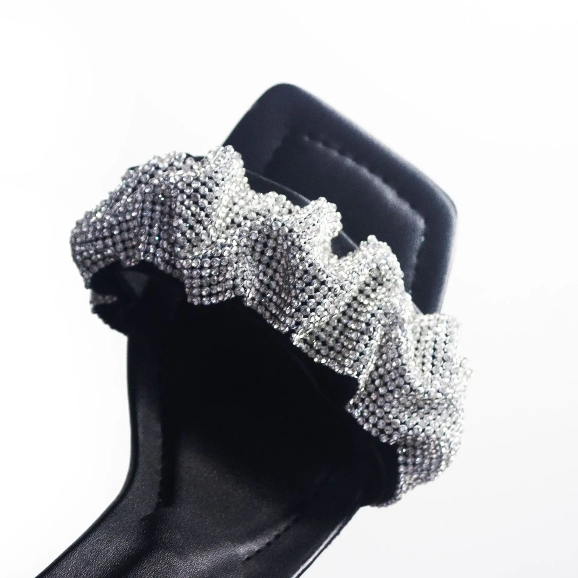 

Glitter Slides Shoes Slippers Soft Women Heels Fashion Pantofle Square Toe Jelly Comfort Summer High Luxury Thin 2021 PU Pumps C