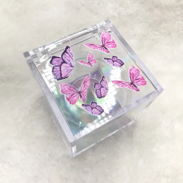 Акриловая упаковка. Прозрачный футляр для кольца. Коробка акриловая для цветов с ручками купить. Прозрачная акриловая коробочка. Акриловая упаковка.