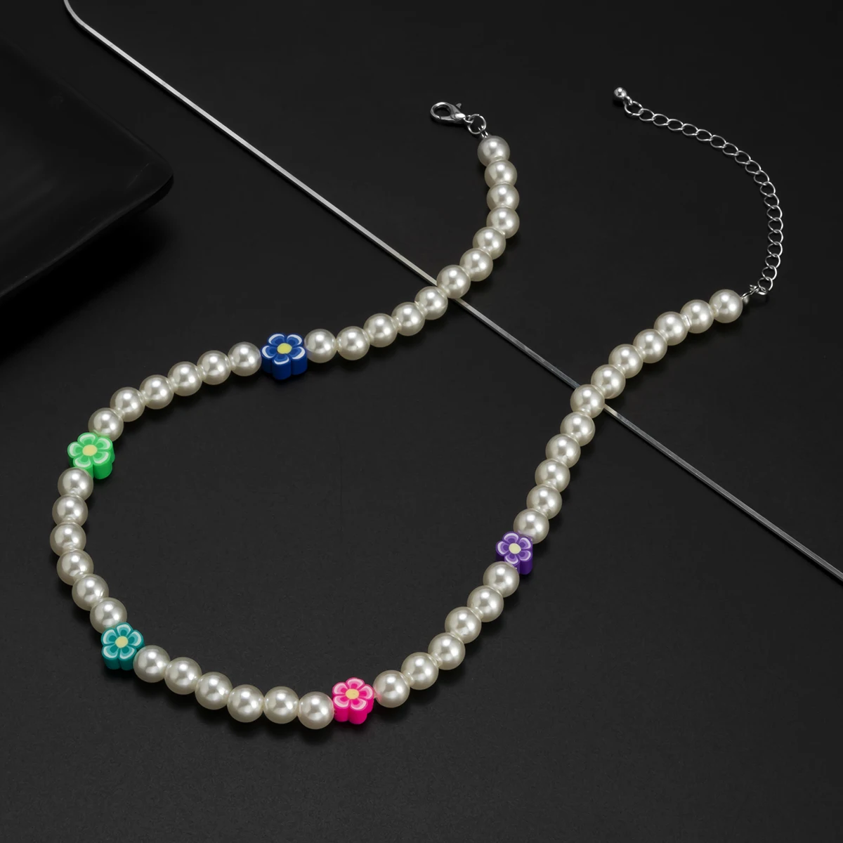 

KunJoe Bohemian Imitation Pearl Necklace For Men Women Sweet Girls Choker Necklace Multicolor Flower Beads Necklace Kpop Jewerly