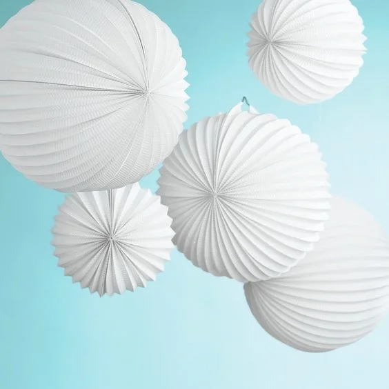 

5pcs 19cm&32cm White Pure Accordion Paper Lanterns Pleated Paper Lanterns Crafts Wedding Party Patio Decor Succinct Daily Decor