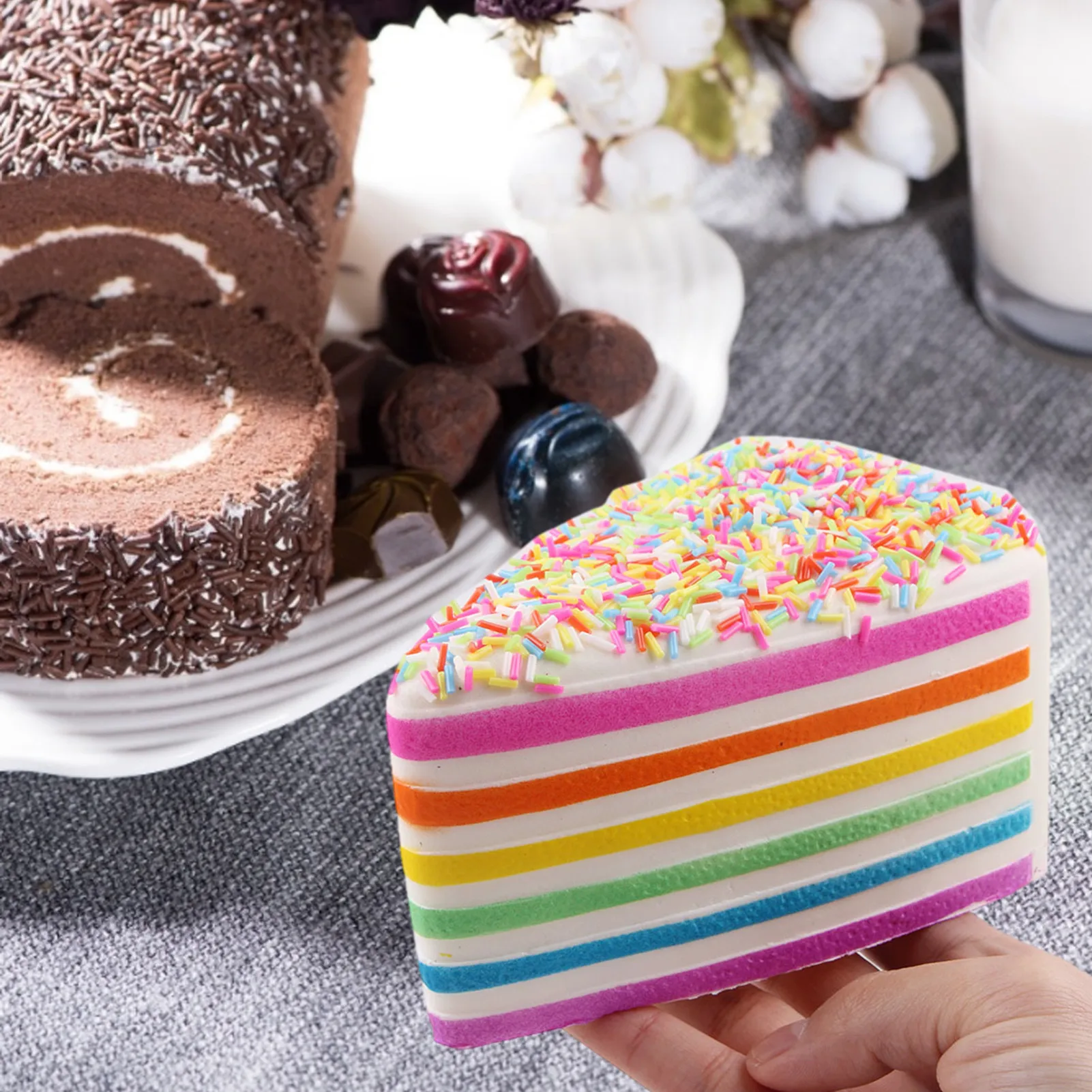 

Simulation Triangle Cake Toy Cake Squeaky Toys Slow Rising PU Soft Gifts Stress Reliever Toy For Adult And Kids
