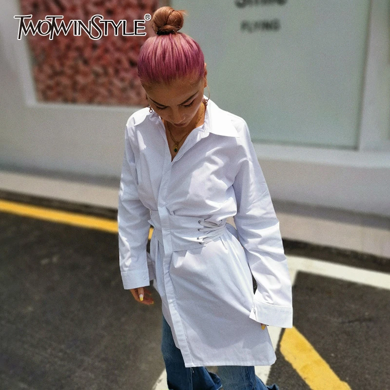 TWOTWINSTYLE белые лоскутные рубашки на шнуровке для женщин рубашка с отложным