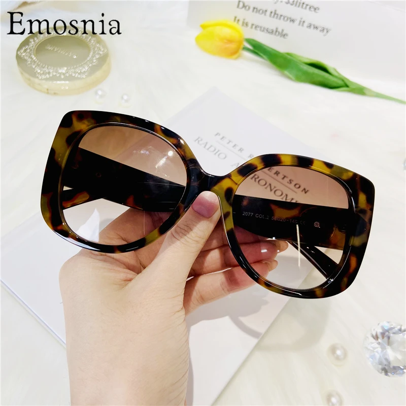 

Vintage New Square Sunglasses Women Men Retro Oversized Summer Beach Male Sun Glasses 2021 Female Green Leopard Gift UV400