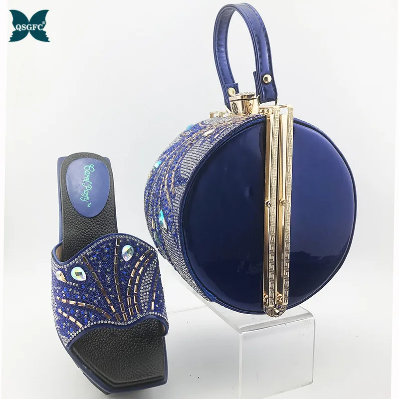 Модные босоножки и сумочка в африканском стиле Королевского синего цвета