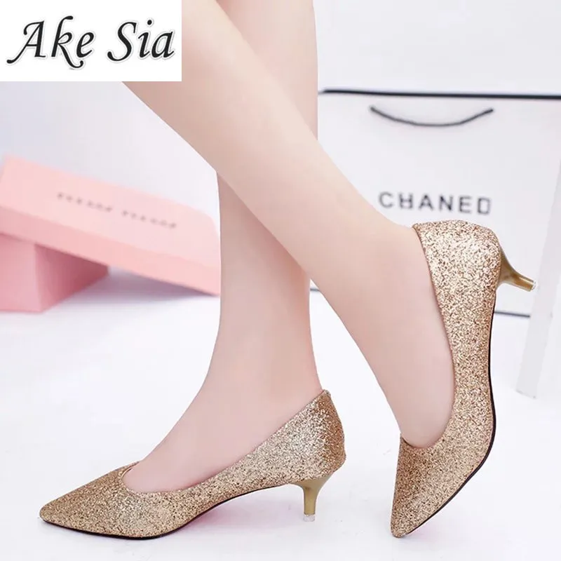 Женские свадебные туфли серебристые на высоком каблуке с острым носком и