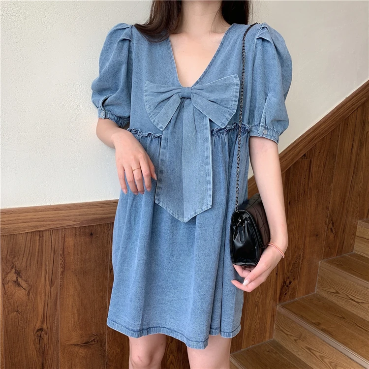 

Korean Cute Bow Mini Dress Women Casual V-Neck Bubble Sleeves Summer Dress Female Loose Denim Dresses 2021 New