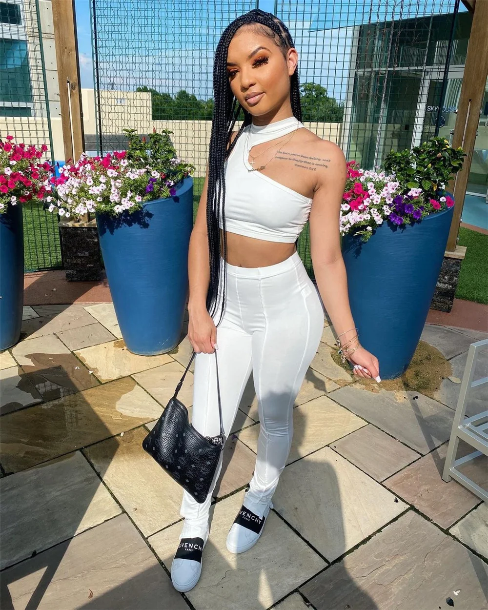 Женский летний облегающий костюм из двух предметов короткий топ и брюки |