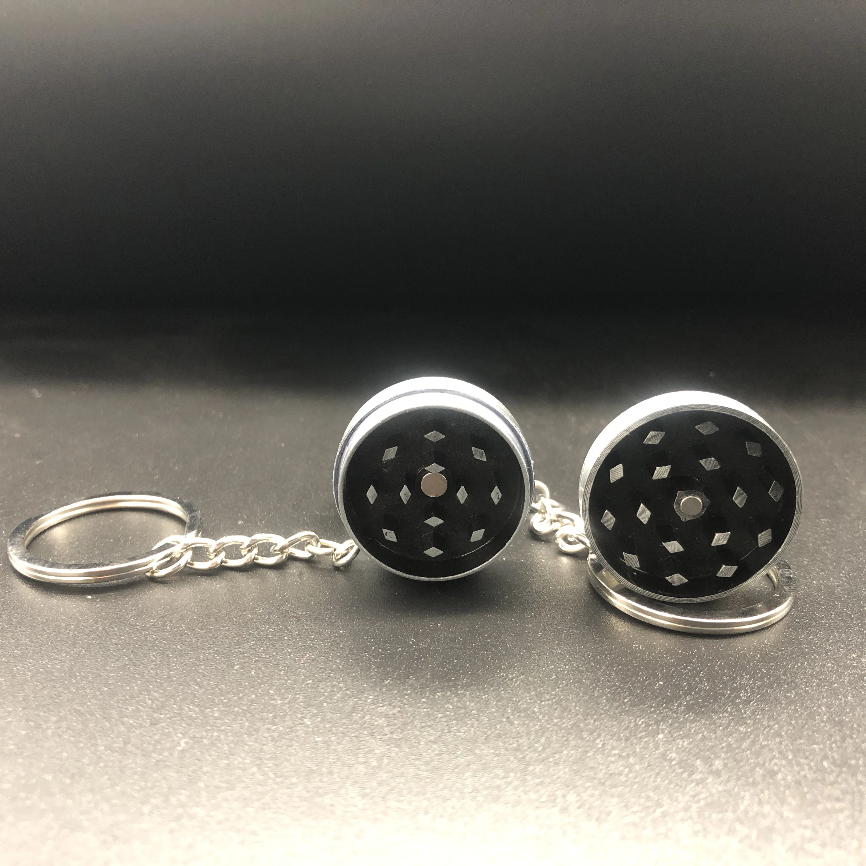 30 мм Портативный Ключ link измельчитель для трав из цинкового сплава сырое курения