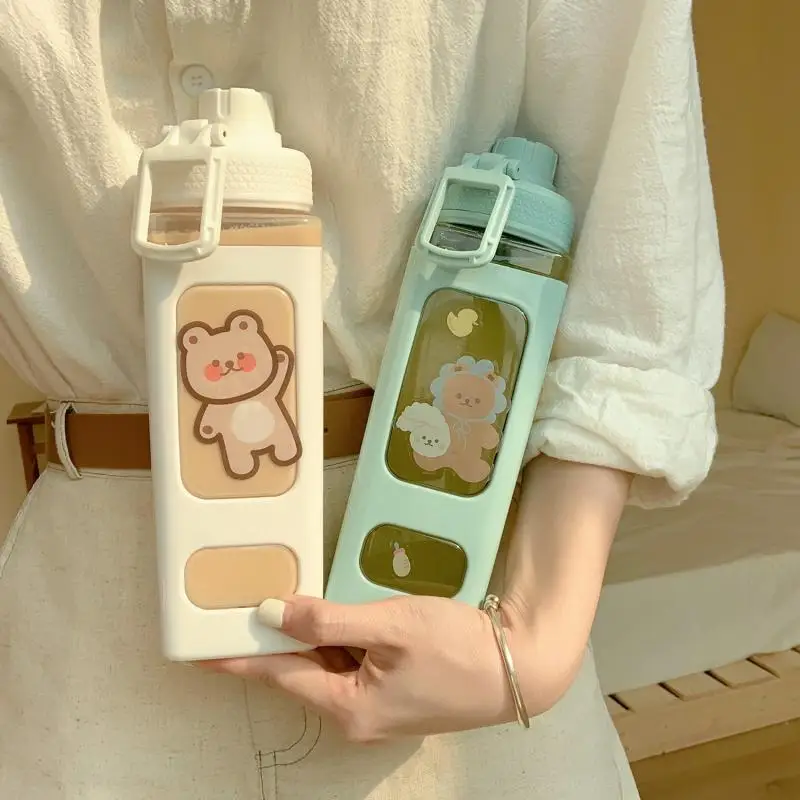 

700/900ml Portable Plastic Drink Bottle With Cute Sticker Kawaii Bear Water Bottle With Straw For Girls Children Juice Tea Cups