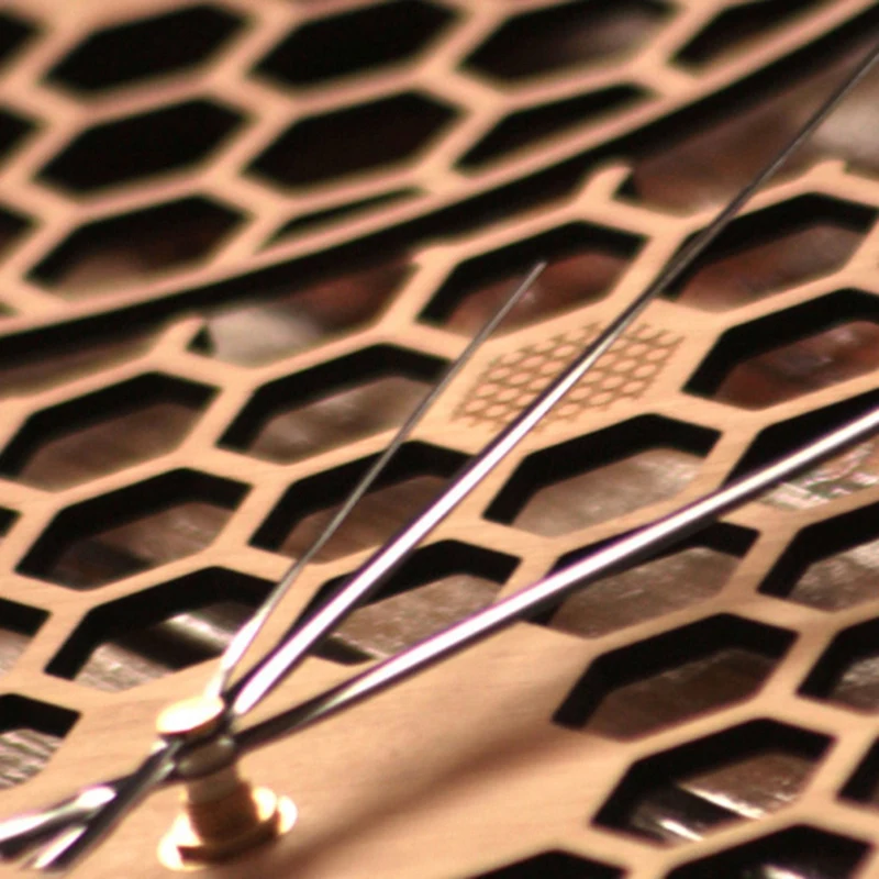 Модные креативные бамбуковые настенные часы простой современный дизайн соты