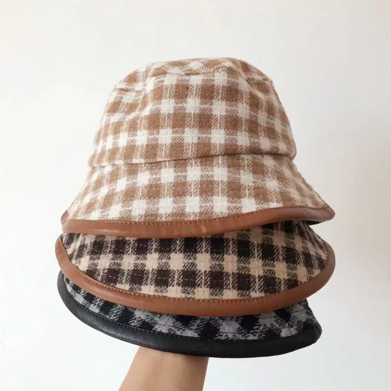 

Детские шапки для мальчиков и девочек, шапка в клетку с плоским верхом, 3 цвета, Осень-зима 2021, модная новинка