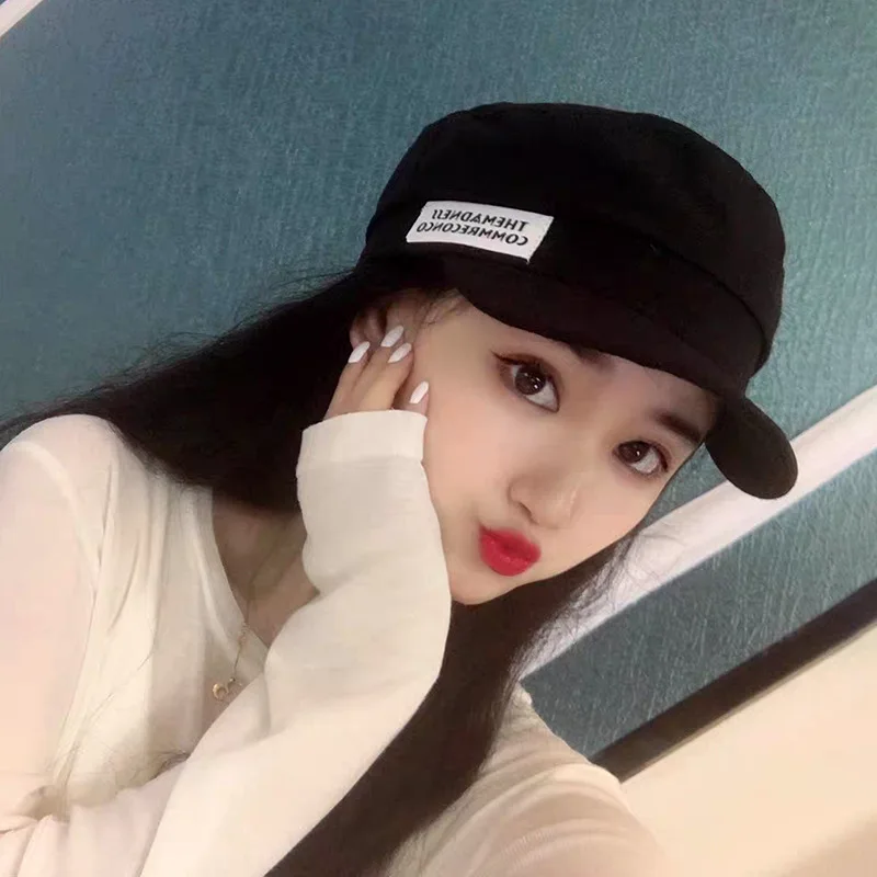 Дизайнерская темно синяя шапка женская осенняя Корейская версия сетчатая