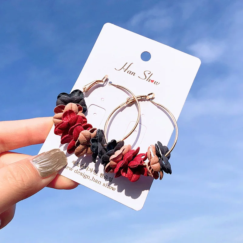 

New trendy temperament rose high-end high-end women's fashion earrings atmospheric earrings a variety of