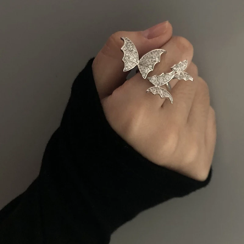 

Fashion Jewelry Finger Ring Hot Selling Delicate High Quality Clear Zircon Three Butterfly Ring For Women Party Wedding Gift