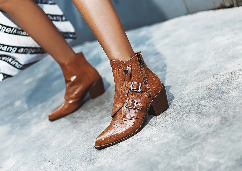 Женские ботильоны на высоком квадратном каблуке; botas zapatos mujer; зимняя кожаная обувь в стиле ретро; ботинки в ковбойском стиле; большие размеры