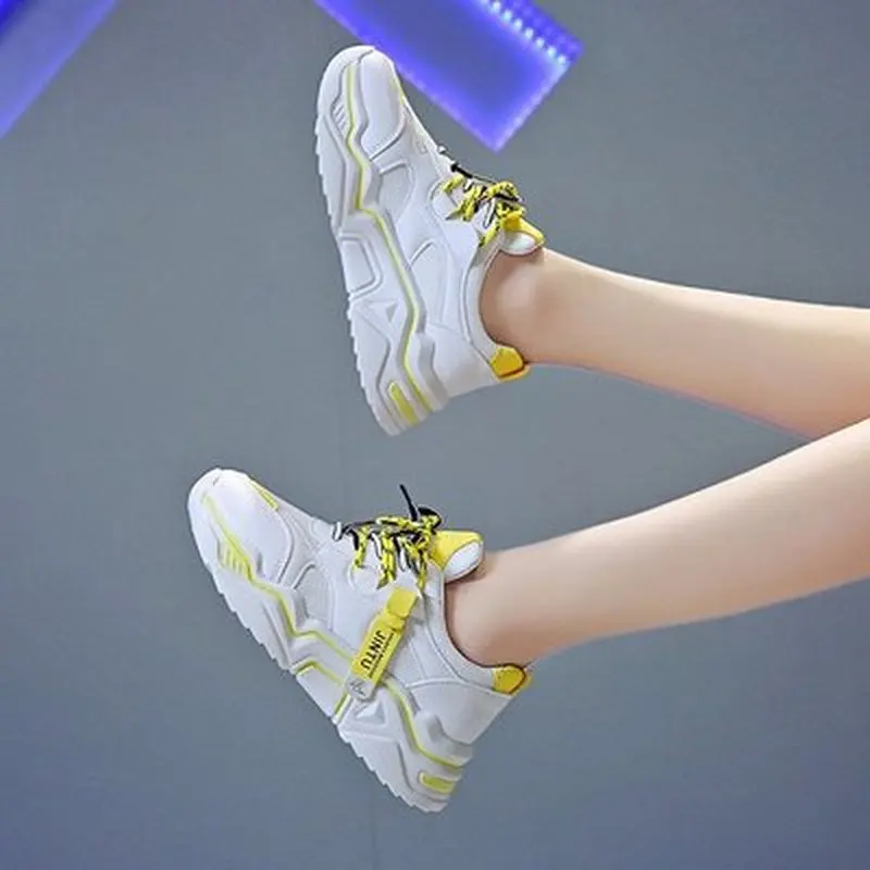 Vintage Women Dad Sneakers Fashion Light Breathable Women Casual Yellow White Mesh Shoes Platform Sneakers Tenis Feminino