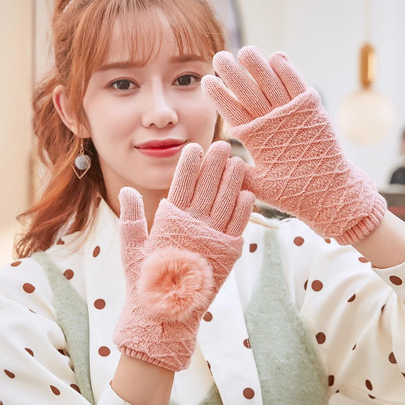 

2021 autumn Half Finger flip gloves Korean version missing finger cute plush girl gloves 680