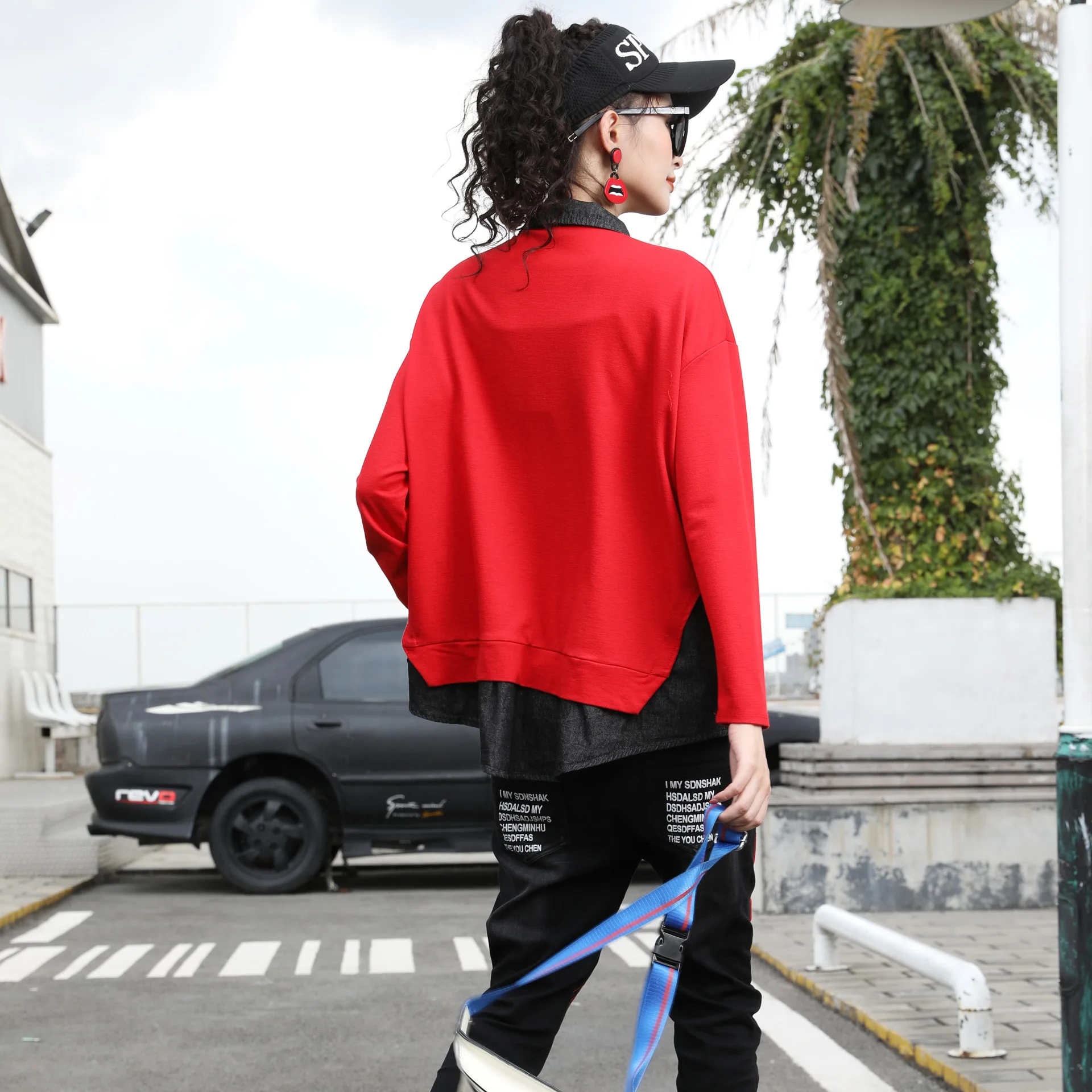 

Women's sweater 2020 autumn new Korean street trend printing fake two-piece loose large version women's sweater long sleeves