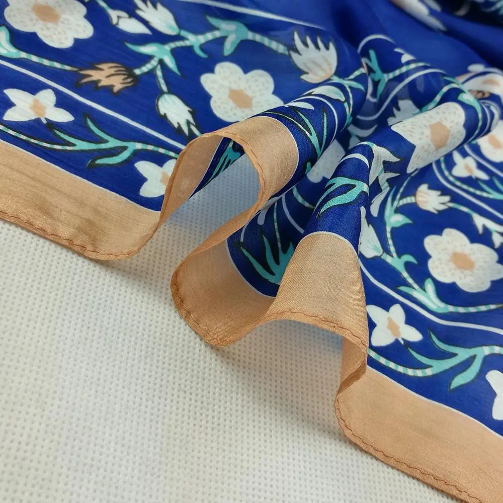

2021 New Foulard Femme Silk Scarf Women Luxury Brand Flower Scarves Summer Beach Blanket Bandana Muslim Hijab Foulard Pashmina