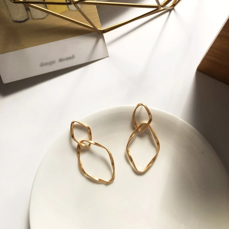 Модные крупные серьги 2019 большие геометрические для женщин Подвесные гвоздики