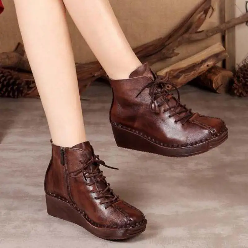 Женские кожаные ботильоны Сезон осень Черные Ботинки Martin Женская обувь на