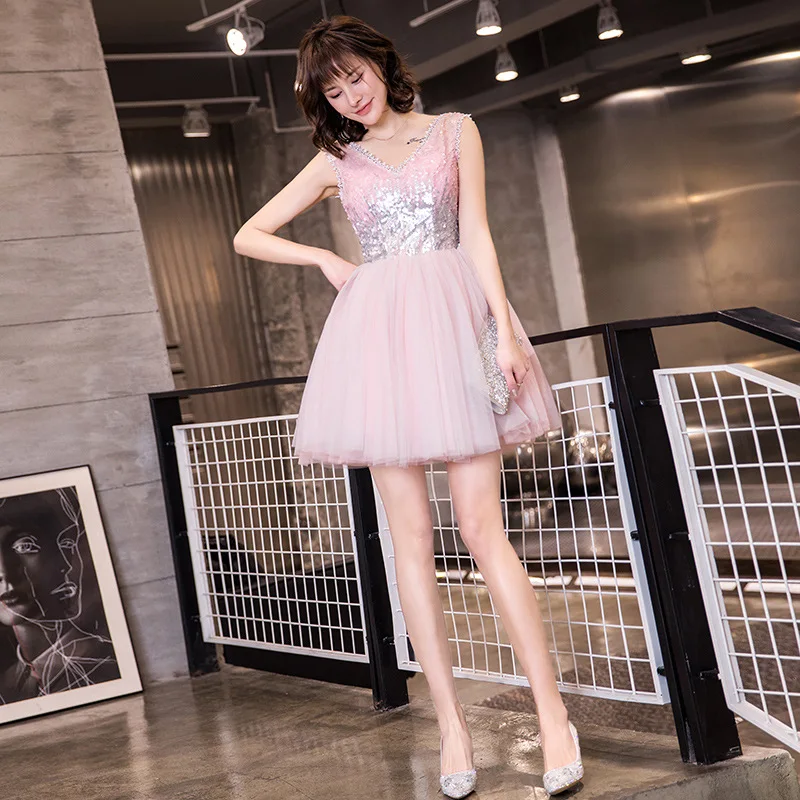 

Quinceanera 2021 New Engagement Puffy Princess Short V-neck Wedding Bridesmaid Dress Winter Ladies Dress Vestido De Festa