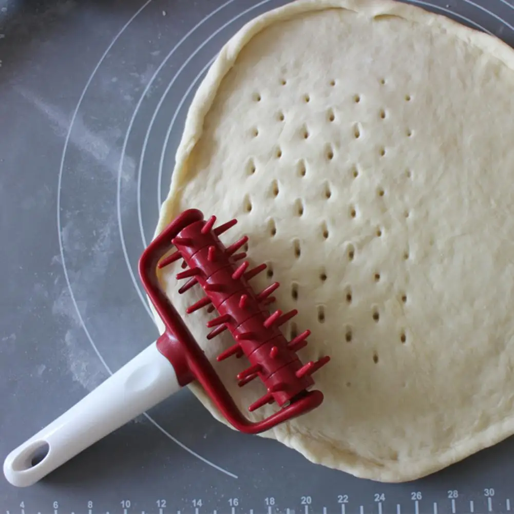 

ABS Lightweight Smooth Edge Pizza Needle Roller Waterproof Pastry Hole Puncher Healthy Kitchen Gadget
