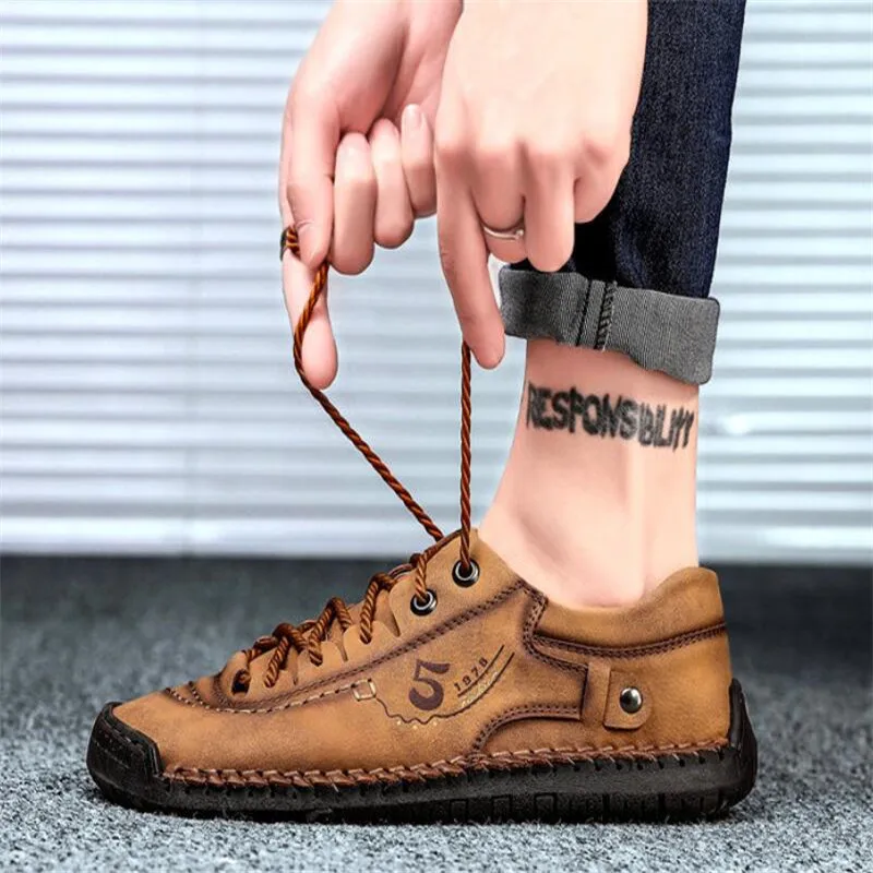 

2020 new Casual Party Shoes Men Fashion Handmade Vintage Shoes Brown Brand Male Shoes Driving Flats Men's Leisure Shoes