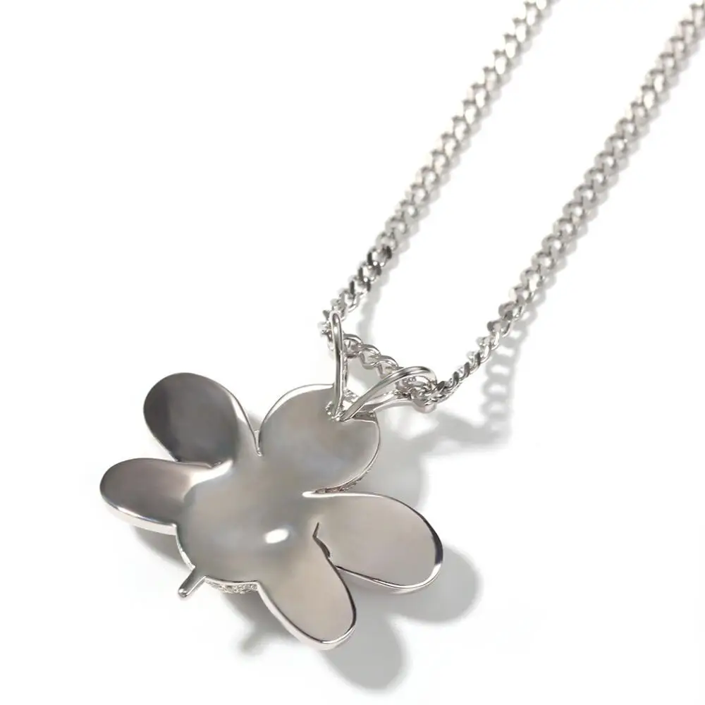 

New Animal Shape Hardworking Bee Pendant Necklace For Women Men Cute Hip Hop Jewelry Cubic Zirconia Male Punk Jewelry Copper