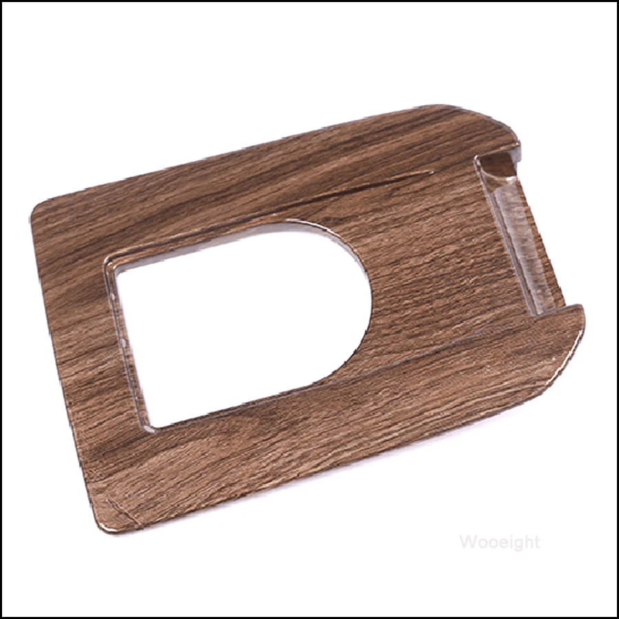 Отделка центральной консоли из АБС-пластика Wooeight в стиле персикового дерева