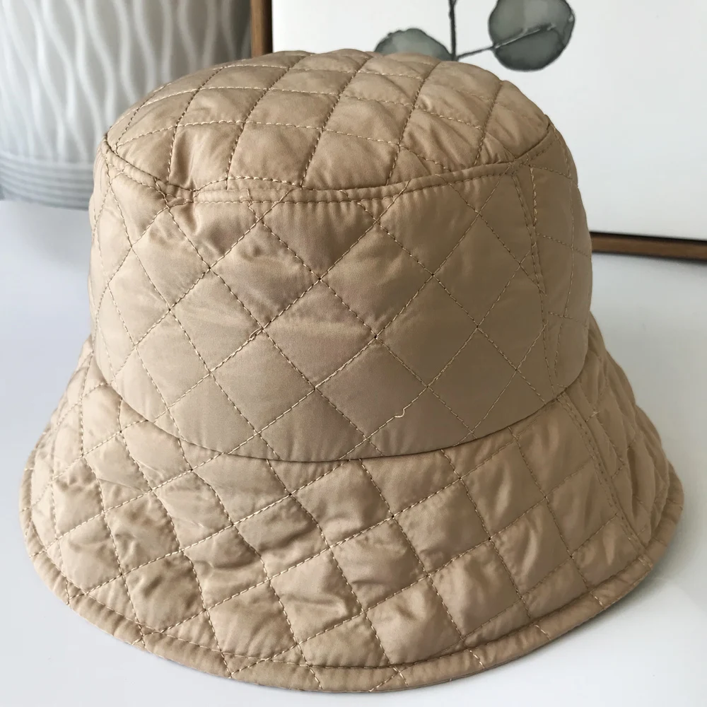 Plaid fisherman hat Autumn winter Japanese double-faced lady retro warm Korean version of fashion show face small basin | Аксессуары для