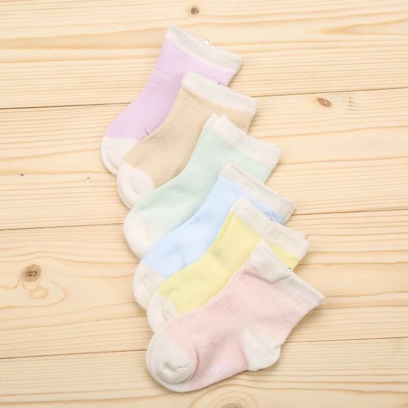 

Возраст 1-5 лет детских носков, новые расцветки Светильник цвета коттоновые носки детские носки несколько размеров w080