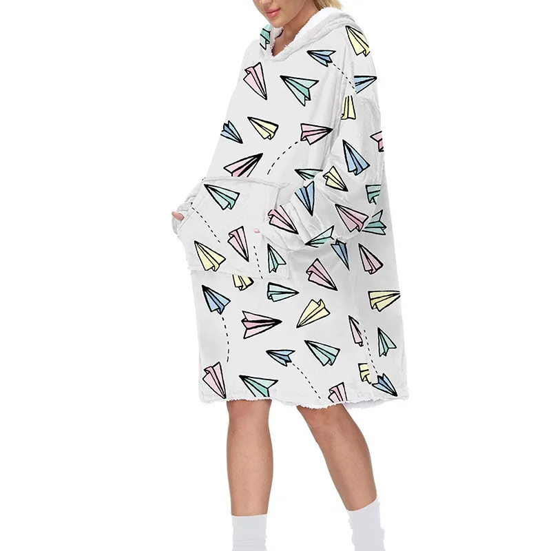 

Average size for adults Avocado digital printing family home loose warm cashmere sweater can wear blanket in winter