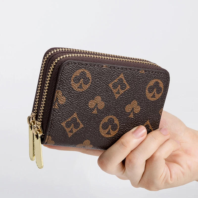 

The new compact and light double zipper bag printed playing card bag