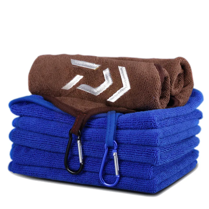

Daiwa Fishing Towel Carabiner Clip Thickening Non-stick Absorbent Towel Hiking Fishing Outdoor Sports Tool Fishing Equipment