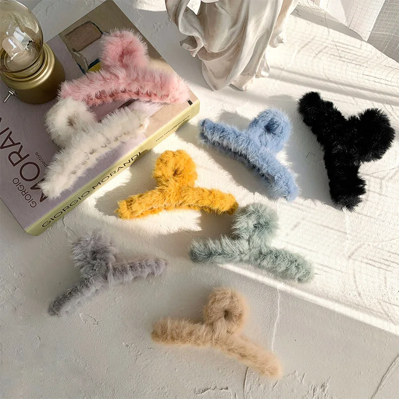 

Plush Candy Color Hair Clip Faux Rabbit Fur Cross Autumn Winter Hair Accessories Creative All-matched Geometric Crab Clip