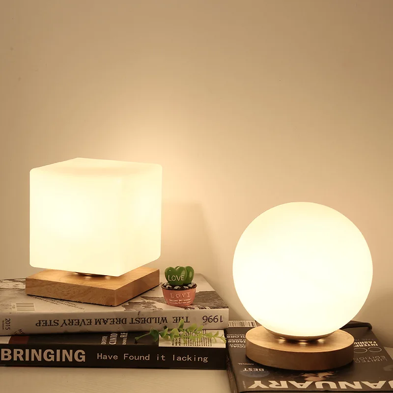 Прикроватная лампа для спальни украшение кабинета маленькая настольная со