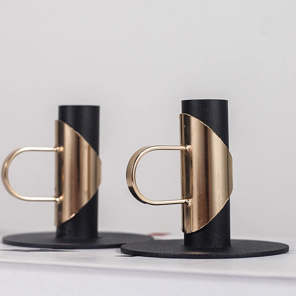 

Nordic Simple Candlestick Creative Metal Cutting Black Gold Wrought Iron Candlestick Base Romantic Birthday Surprise Props Gifts
