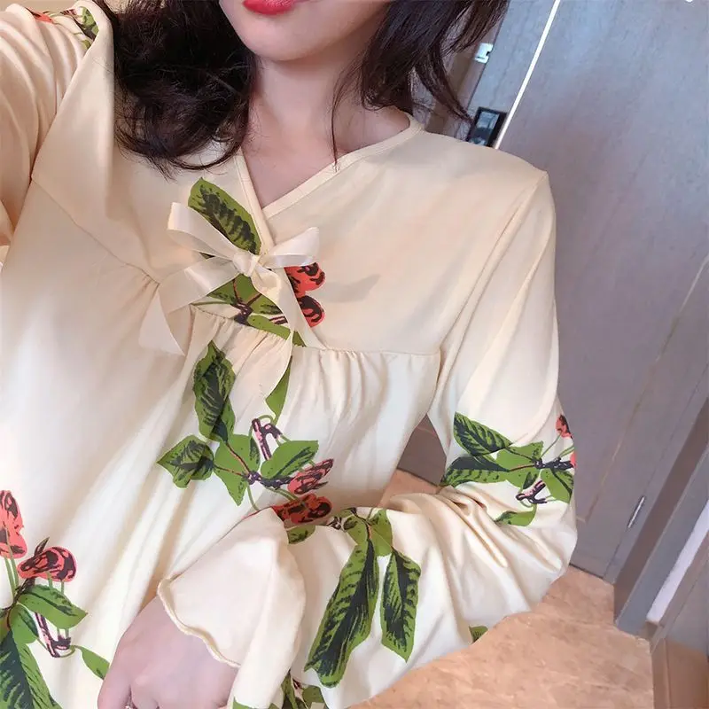 

Wholesale 2 Pcs Girls Sleepwear Nightgown Set Pajamas Female Autumn Silk Cute Bow Cartoon O Neck Plus Size Women Sleepwear W2