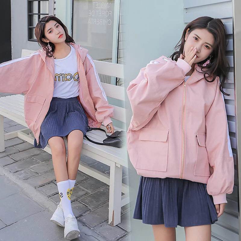 Куртка женская демисезонная с капюшоном, большого размера, с большими карманами