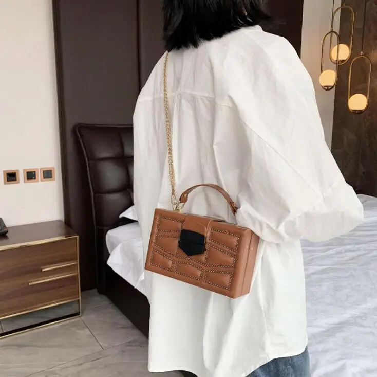 Винтажная квадратная женская сумка 2020 модная из искусственной кожи брендовая