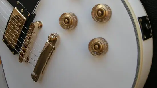 

Free shipping Factory Custom white color Electric Guitar 721