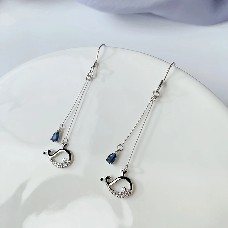 

Little whale white and micro inlaid earrings new hot sale