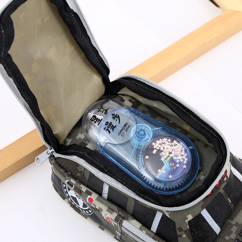 Камуфляжный чехол для мальчиков с машинками и карандашами школьные