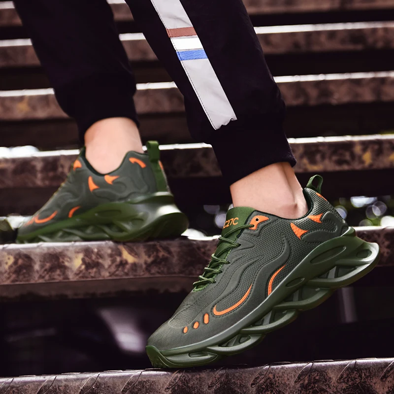 Дизайнерские мужские тройные кроссовки с массажными лезвиями белого цвета Nyfw 270