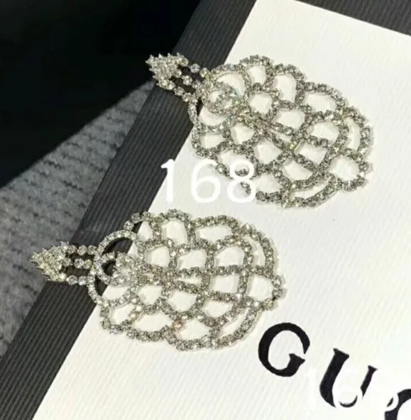 Модные женские серьги с бриллиантами и кристаллами подарок на рынке Бесплатная