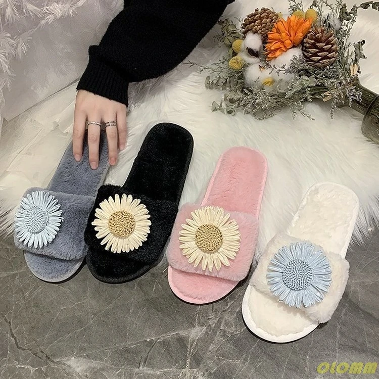 

Solid Color Faux Fur Slides Summer Home Furry Flat Sandals Indoor Faux Fur Slippers Casual Luxury Fluffy Flip Flops