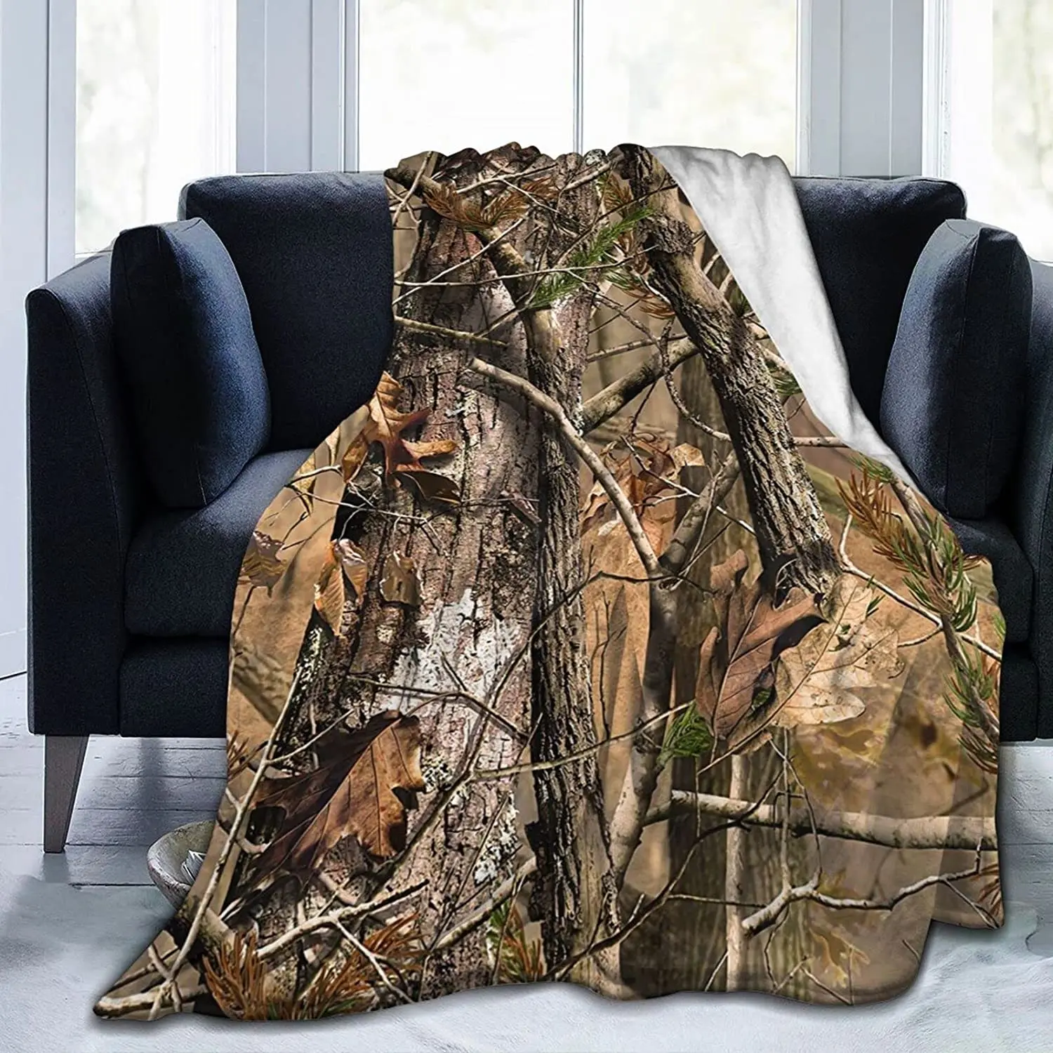 

YISHOW Hunting Camo Fleece Throw Blanket Plush Soft Throw for Bed Sofa, 80 in x 60 in
