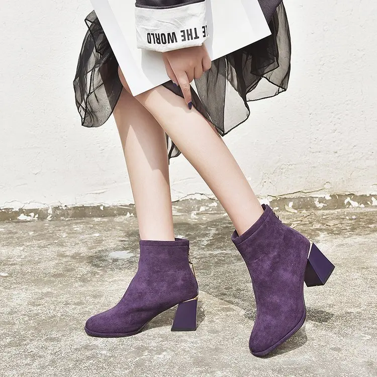 Коричневые фиолетовые черные зимние сапоги на высоком каблуке женские ботильоны