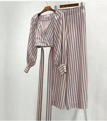 striped TWOTWINSTYLE, полосатый Женский костюм, фонарь, длинный рукав, v-образный вырез, бандажные топы, высокая талия, широкие брюки, комплект из двух предметов, осень - Цвет: striped